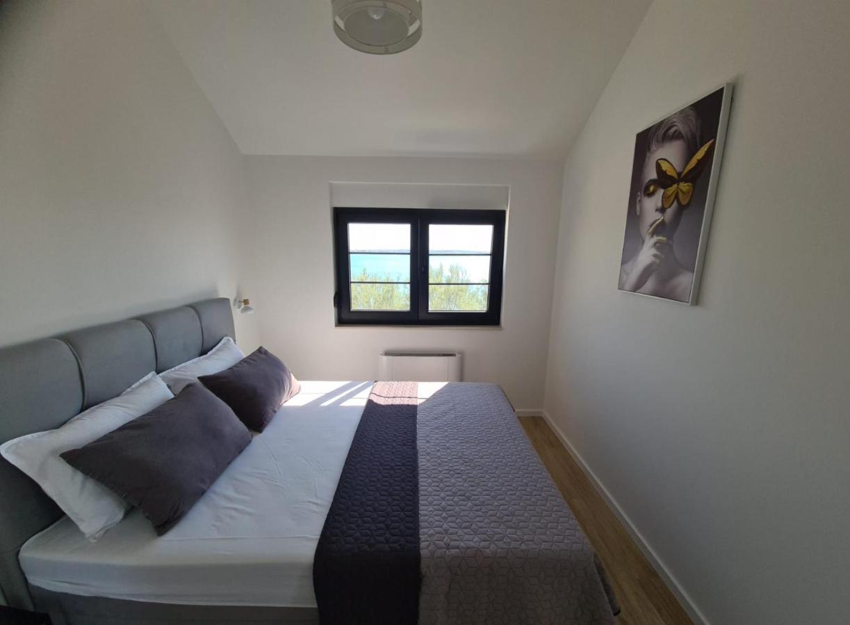 Appartments Akrapovic Vrsi Dış mekan fotoğraf