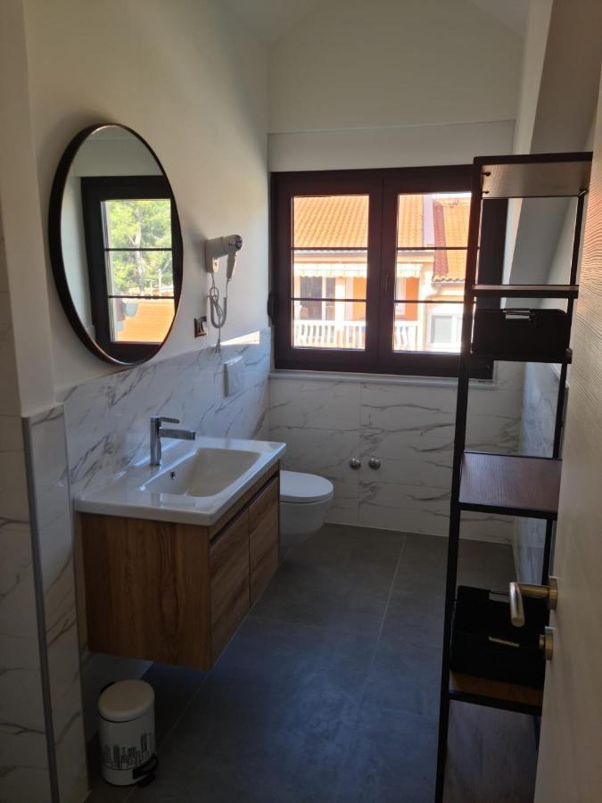 Appartments Akrapovic Vrsi Dış mekan fotoğraf