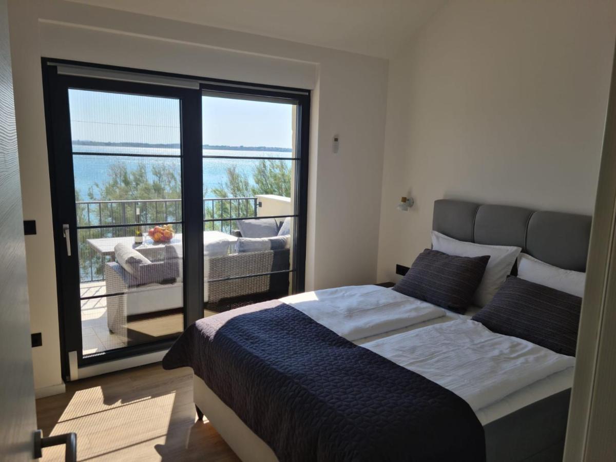 Appartments Akrapovic Vrsi Dış mekan fotoğraf